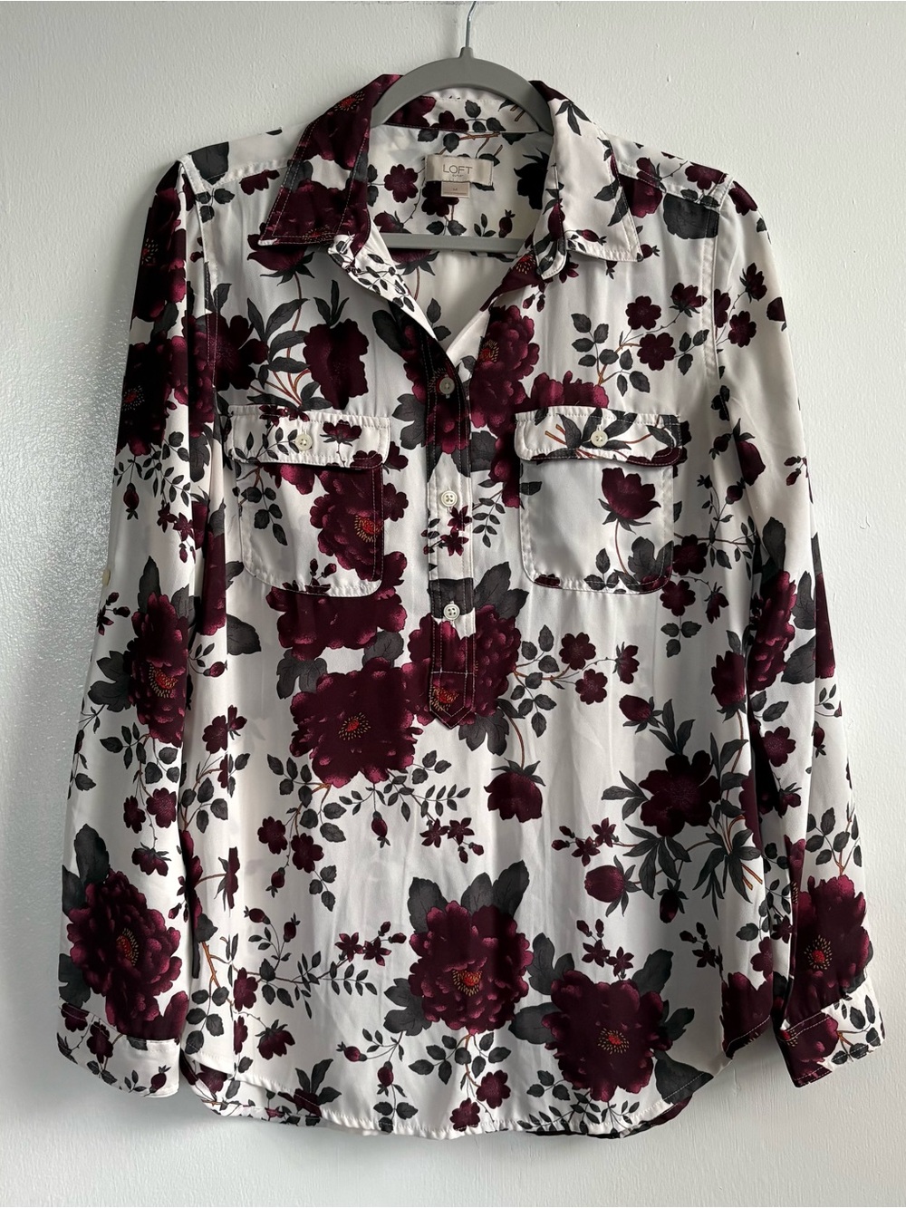 LOFT White Burgundy Gray Floral Woven Polyester Collared Button-Up Blouse M